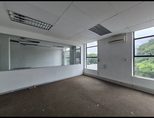 88M² OFFICE TO LET IN CRAIGHALL